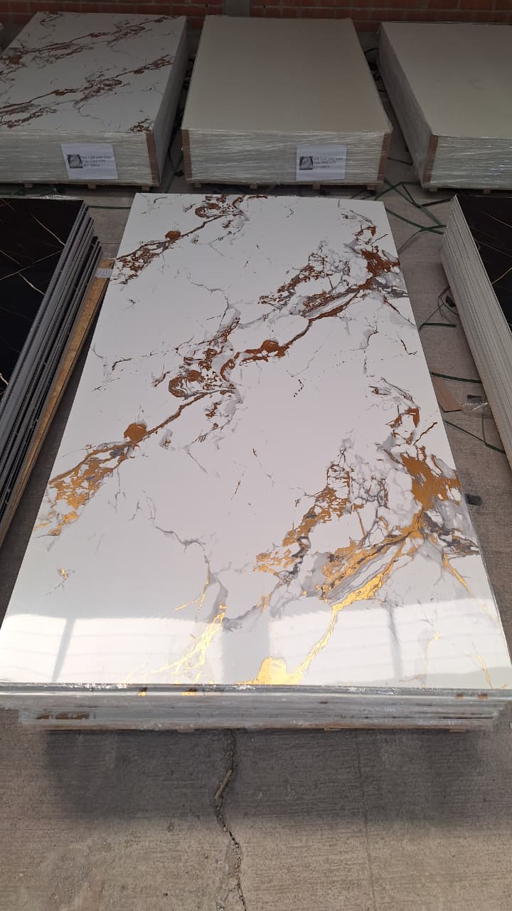 Planchas PVC tipo mármol Golden White